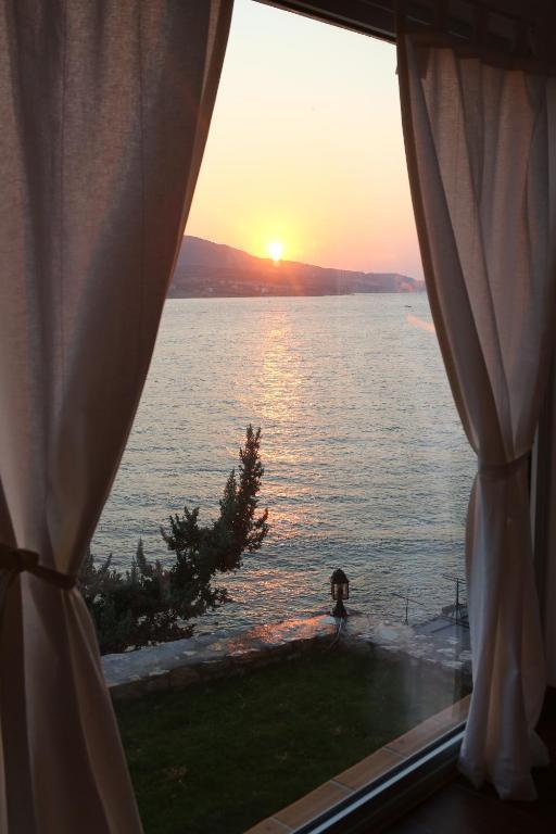 Reyhan Hotel Karaburun  Pokoj fotografie