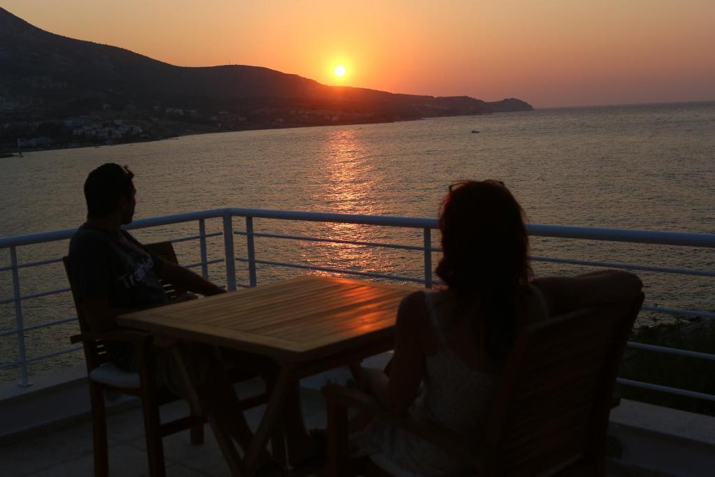 Reyhan Hotel Karaburun  Exteriér fotografie